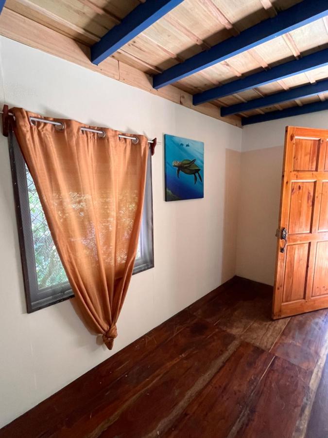 Hostel Tuanis Surf Camp Playa Santa Teresa  Exteriér fotografie